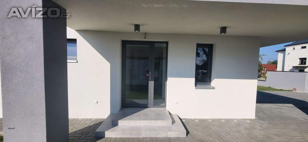 Foto inzerátu NOVOSTAVBA 5+KK | 146m2, TERASA | POZEMEK 990 m² 
