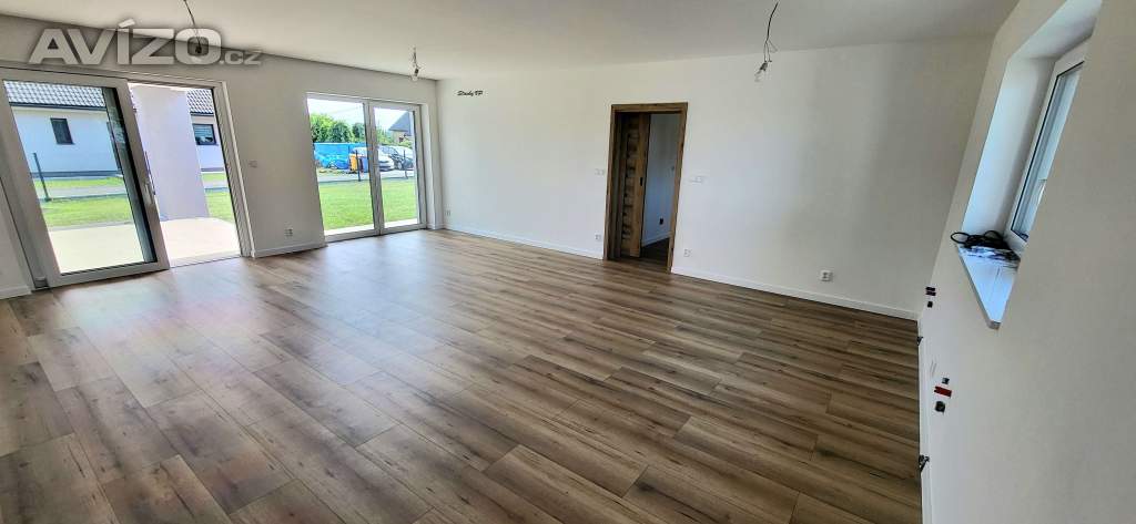 Foto inzerátu NOVOSTAVBA 5+KK | 146m2, TERASA | POZEMEK 990 m² 
