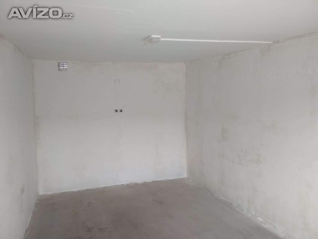 Foto inzerátu Garáž k pronájmu 23m2 ul. Betonářská