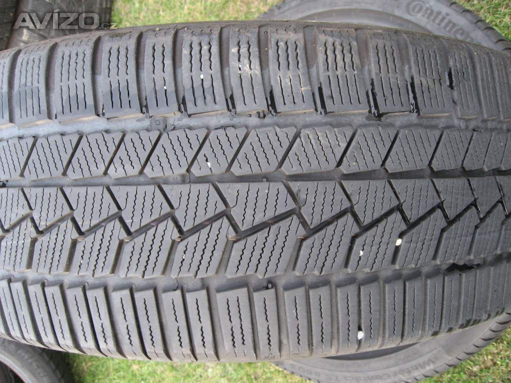 Foto inzerátu PRODÁM ZIMNÍ PNEU 225/40R19 CONTINENTAL TS860S 93V 2x