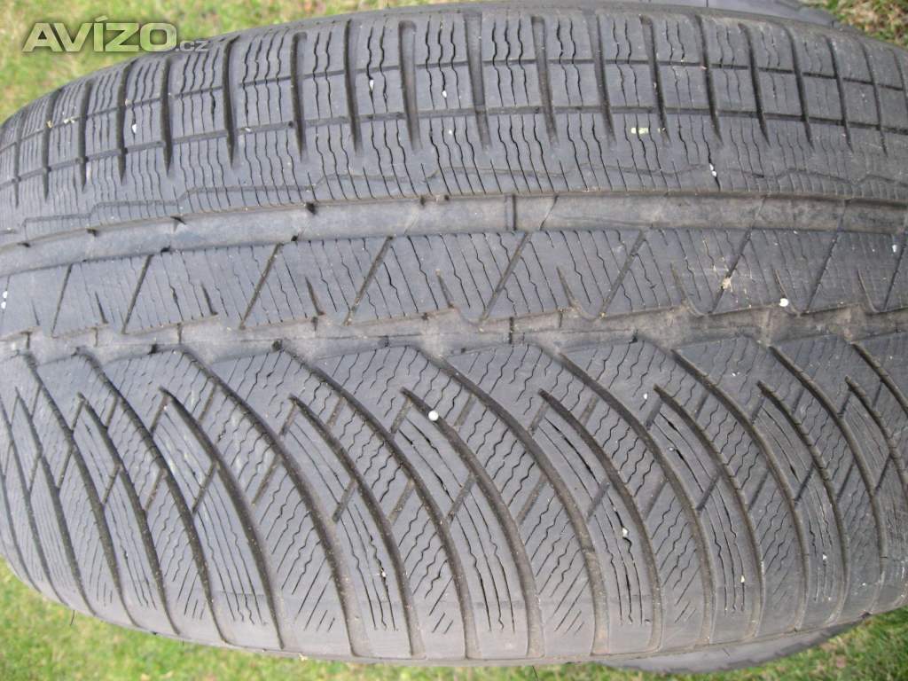 Foto inzerátu PRODÁM ZIMNÍ PNEU 265/35 295/30R20 MICHELIN PA4 2-2x