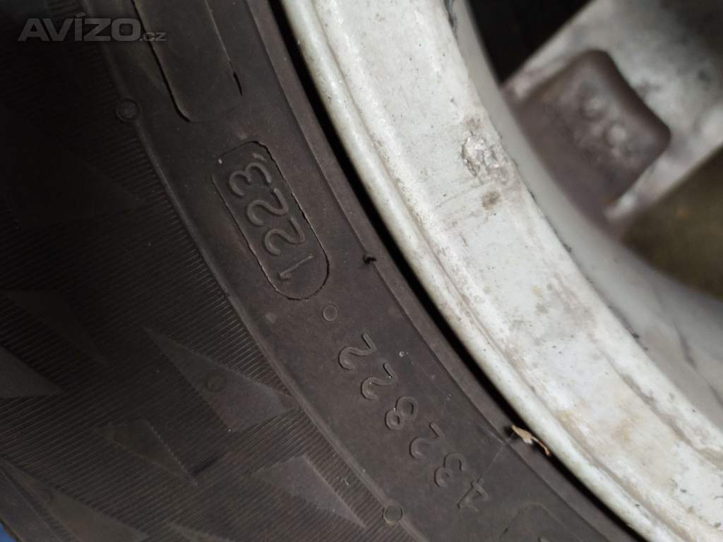 Foto inzerátu Octavia 1 ALU  kola zimní 15 5x100 195/ 65 R15 