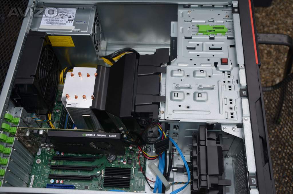 Foto inzerátu Fujitsu Celsius M740n Xeon/32GB/SSD512+500/K2200 4GB