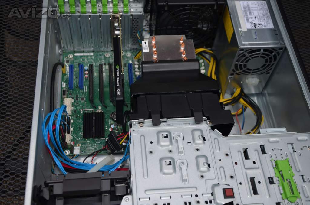 Foto inzerátu Fujitsu Celsius M740n Xeon/32GB/SSD512+500/K2200 4GB