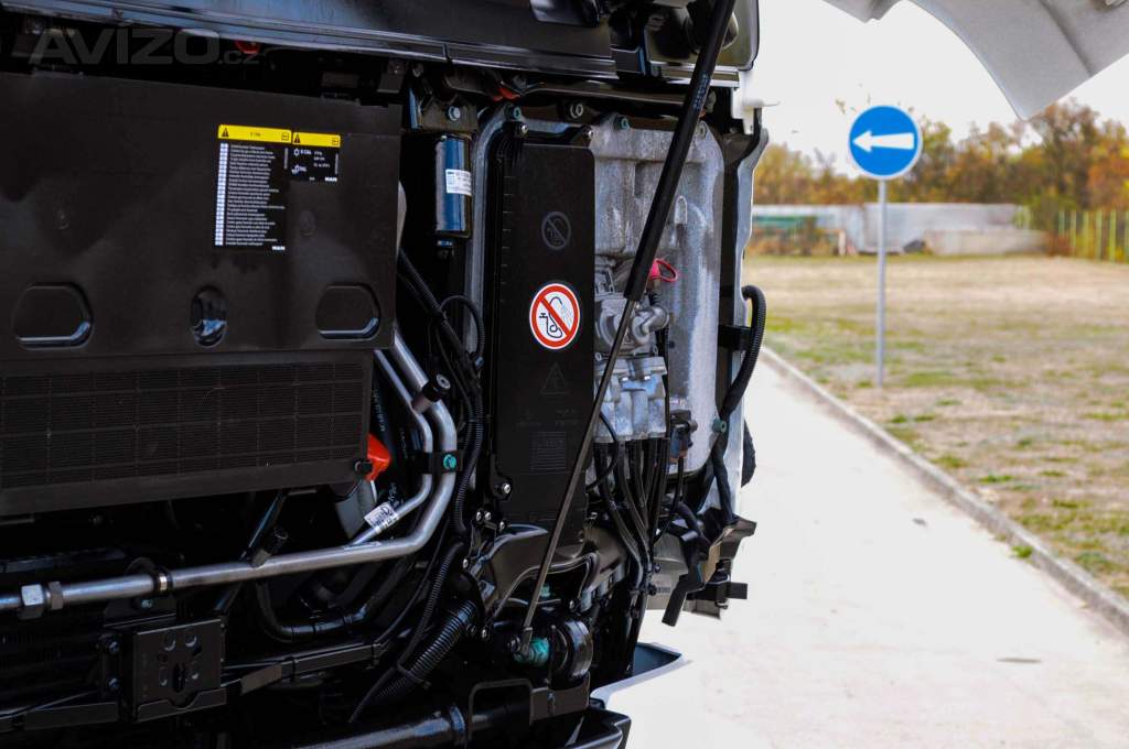Foto inzerátu MAN TGM 18.250 - NOVÝ HÁKOVÝ NOSIČ KONTEJNERŮ CHARVÁT EU6