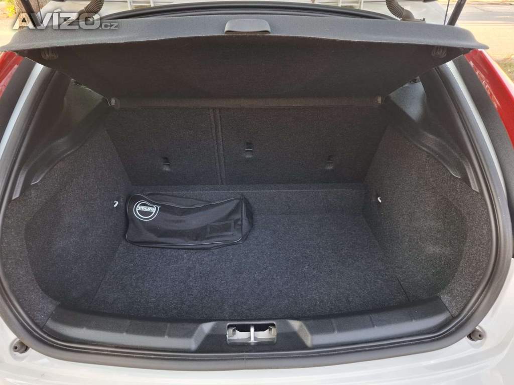 Foto inzerátu Volvo V40