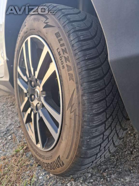 Foto inzerátu Volvo V40