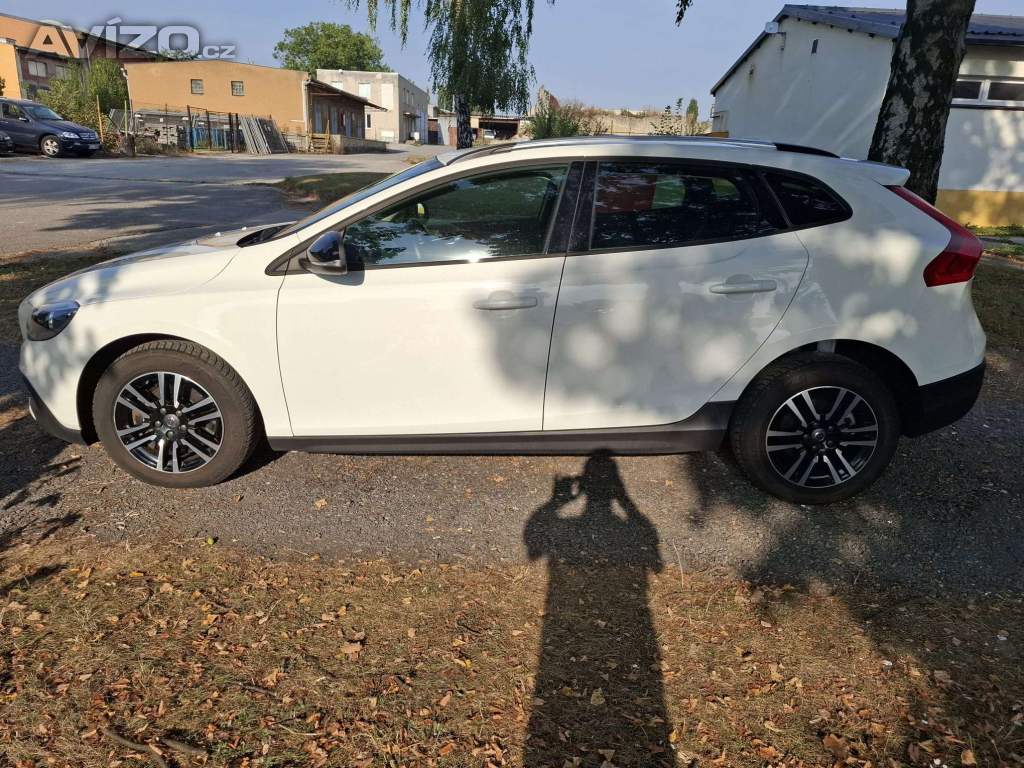 Foto inzerátu Volvo V40