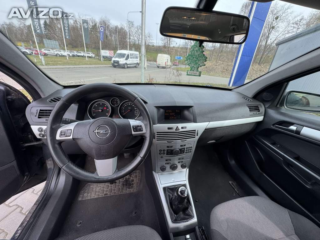 Foto inzerátu Opel Astra H 1.7 CDTI NOVÁ STK