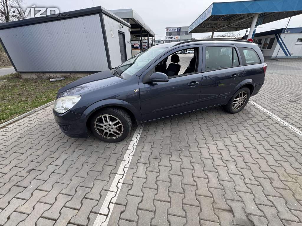 Foto inzerátu Opel Astra H 1.7 CDTI NOVÁ STK
