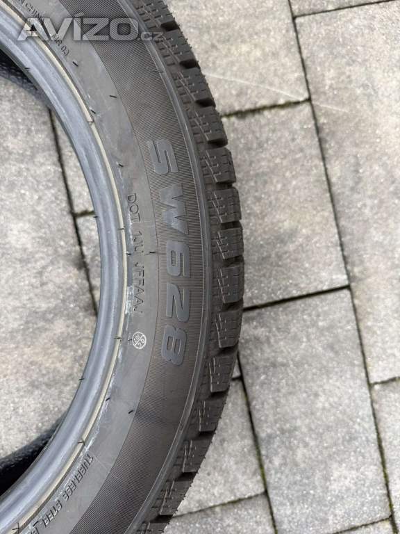 Foto inzerátu Prodám sadu 4 zimních pneumatik 205/55 R17