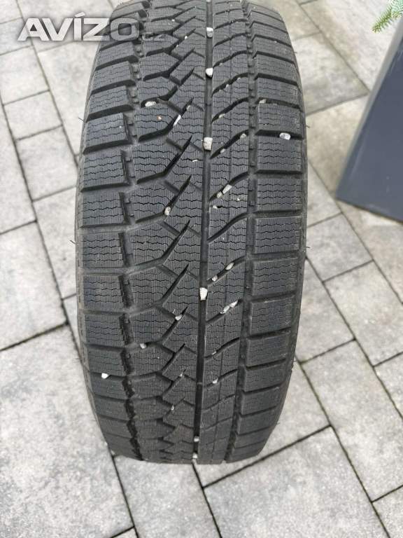 Foto inzerátu Prodám sadu 4 zimních pneumatik 205/55 R17