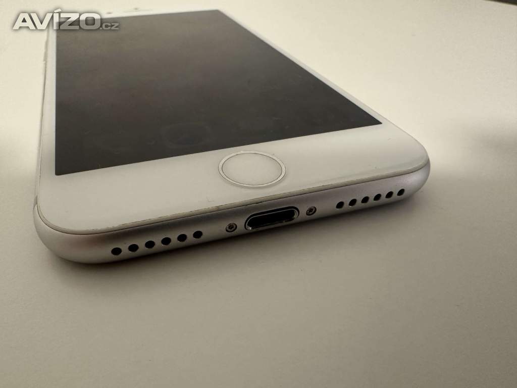 Foto inzerátu Apple iPhone 7 32GB - nová baterie, top stav