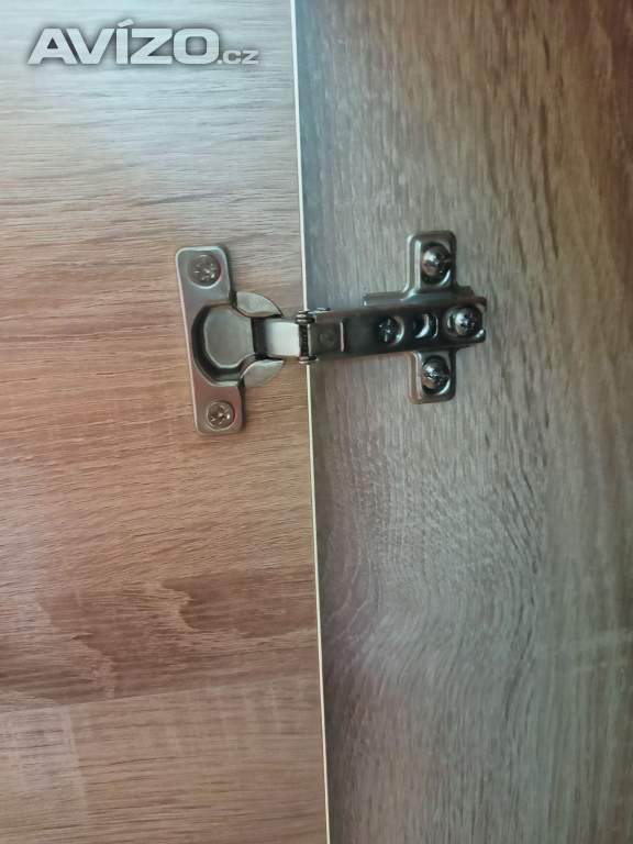 Foto inzerátu sestava skříní