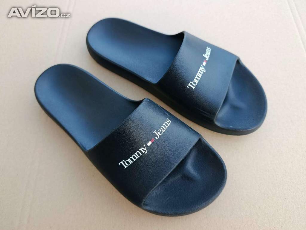 Plážové boty HILFIGER, vel. 42 – na léto i dovolenou