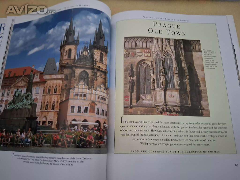 Foto inzerátu Prodám knihu Praque a journey through its history