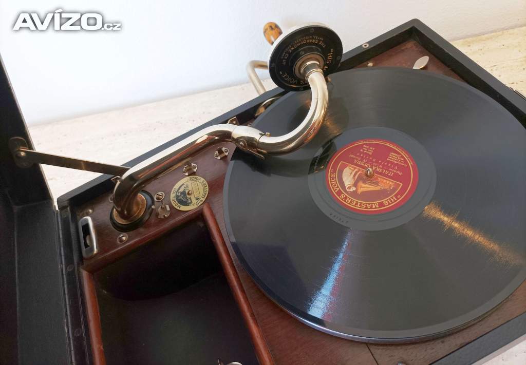 Foto inzerátu Gramofon na kliku His Master’s Voice Model HMV 101