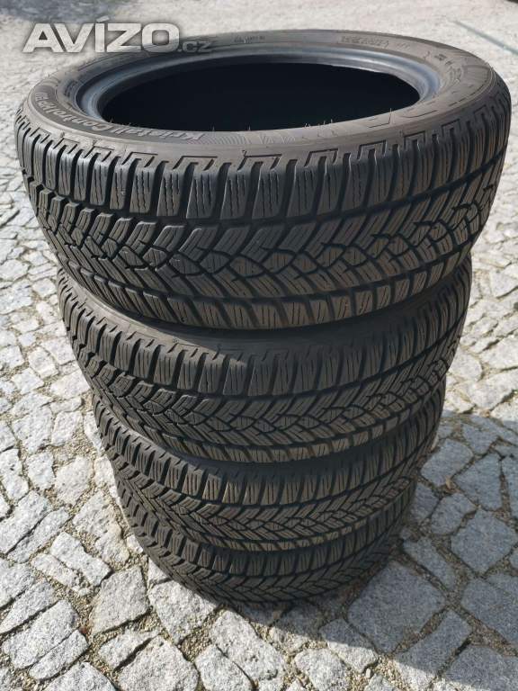 Foto inzerátu Prodám zimní pneu 