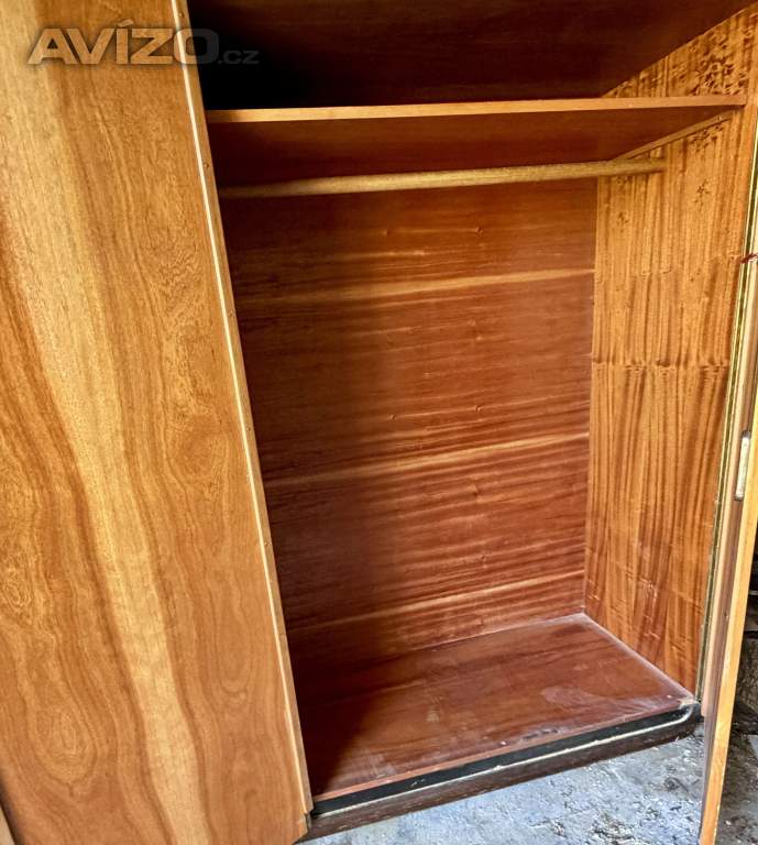 Foto inzerátu skříň ve stylu Art Deco