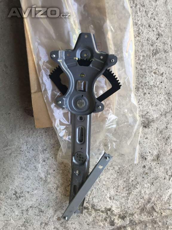 Pravá přední stahovačka 824041J010 Hyundai i20