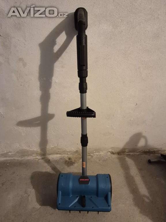 Ruční AKU fréza na sníh