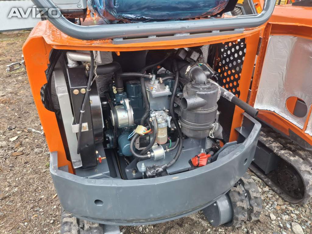 Foto inzerátu Minirypadlo Kubota LGCM LG12A s drapákem + 3 lžíce
