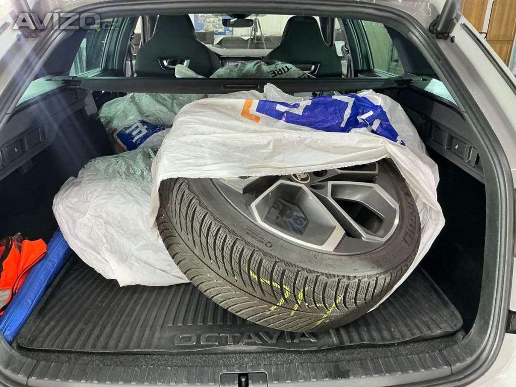 Foto inzerátu 2021 Skoda Octavia 2.0 TDI RS