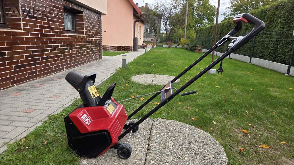 Prodám elektrickou sněhovou frézu