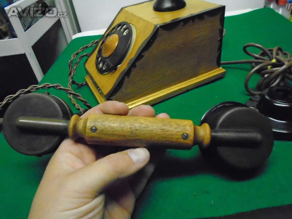 Foto inzerátu Retro dřevěný telefon Tesla C20 1974 super sběratelský stav