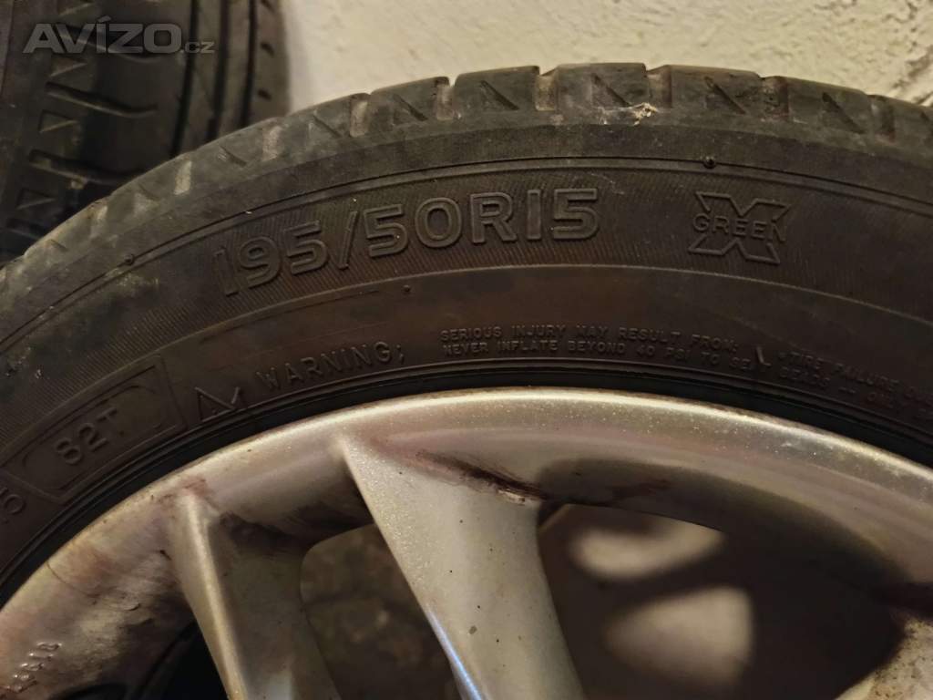 Foto inzerátu Prodám kola na auto 
