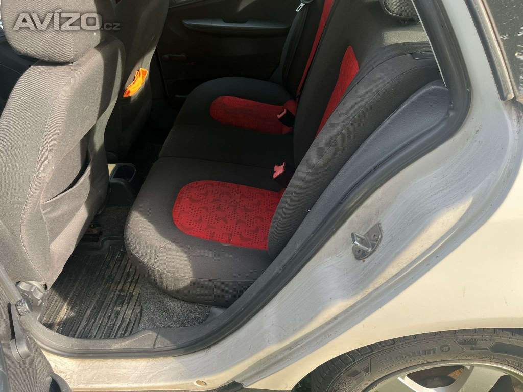 Foto inzerátu Prodám Škoda Fabia kombi rok výroby 2006 1,9 diesel