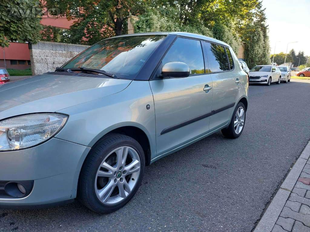 Škoda fabia 1.4 63kw rok 2010 nová stk
