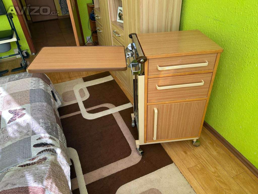 Foto inzerátu Elektrická polohovací postel (invalidní)