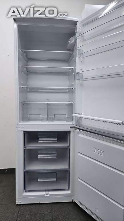 Foto inzerátu Lednice s mrazákem ZANUSSI