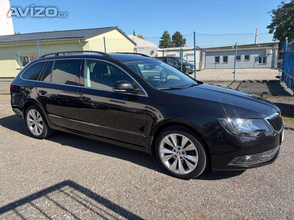 ŠKODA SUPERB II FC 2.0TDI 125KW DSG COMBI STYLE XENON NAVI