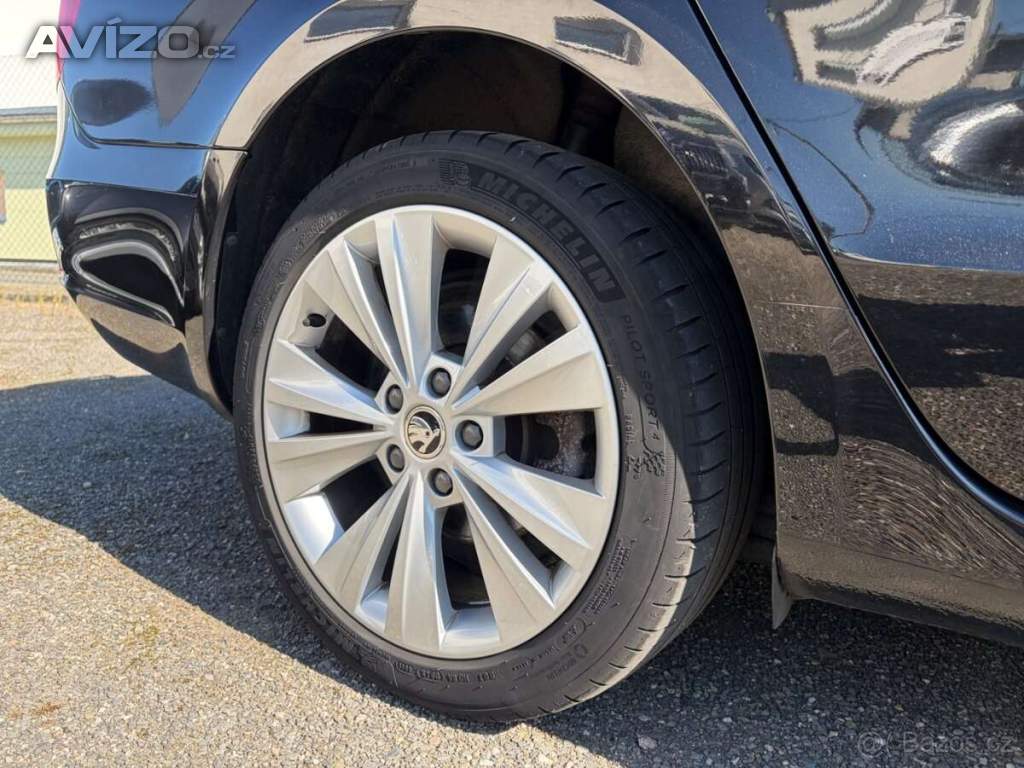 Foto inzerátu ŠKODA SUPERB II FC 2.0TDI 125KW DSG COMBI STYLE XENON NAVI