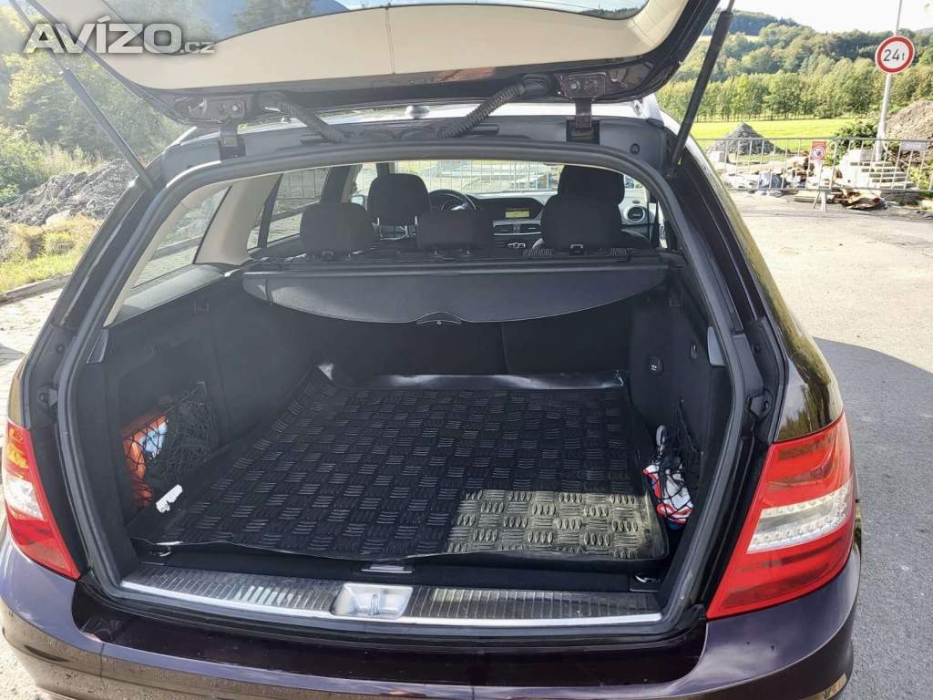 Foto inzerátu Mercedes-Benz C180 CDI r.2012 TOP STAV