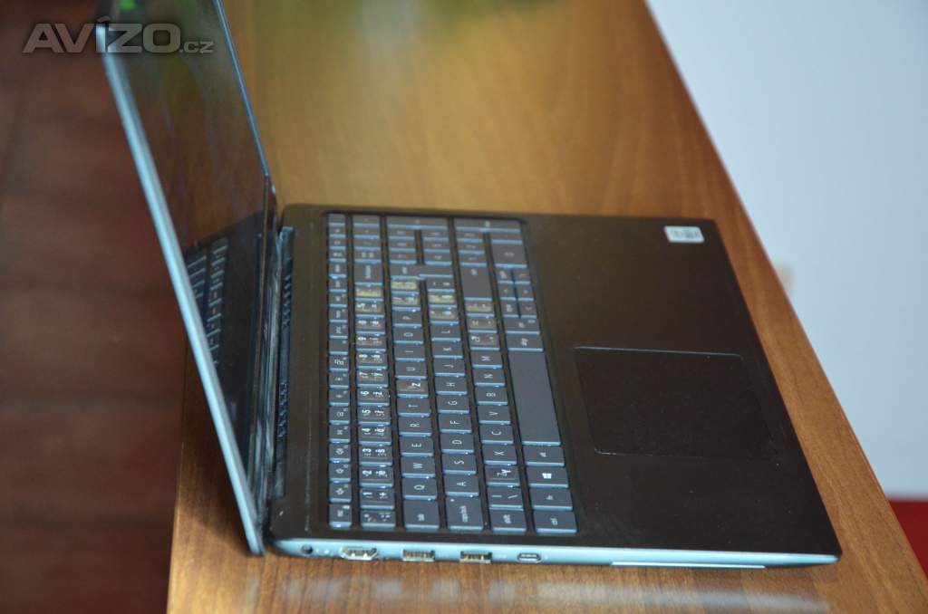 Foto inzerátu Dell Vostro 5590 i5/12GB/SSD256+256GB/záruka