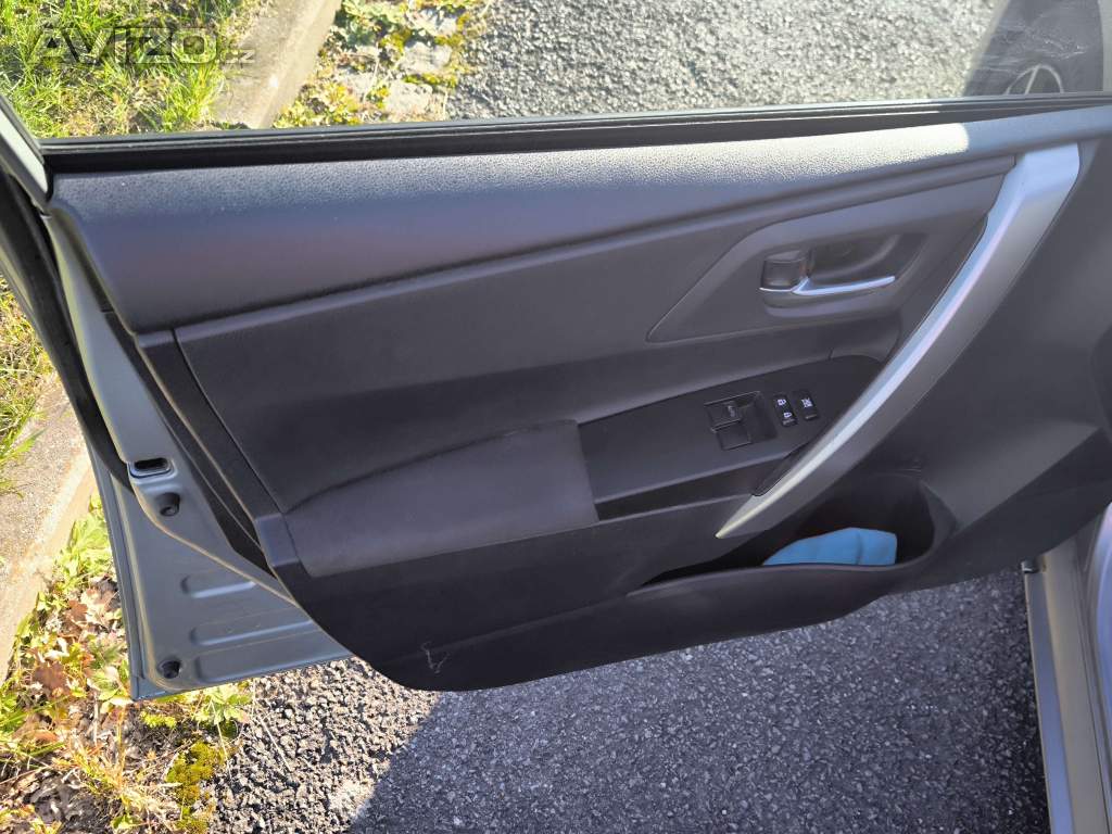 Foto inzerátu Toyota Auris 