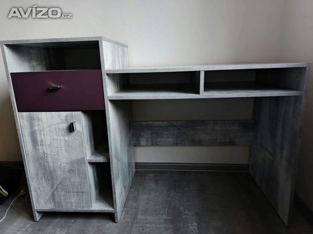 Foto inzerátu Psací stůl a komoda 