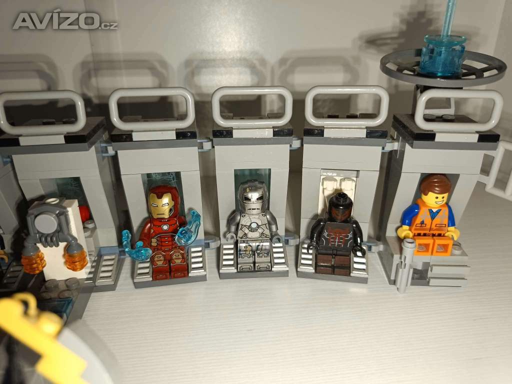 Foto inzerátu Lego postavičky, stavebnice 
