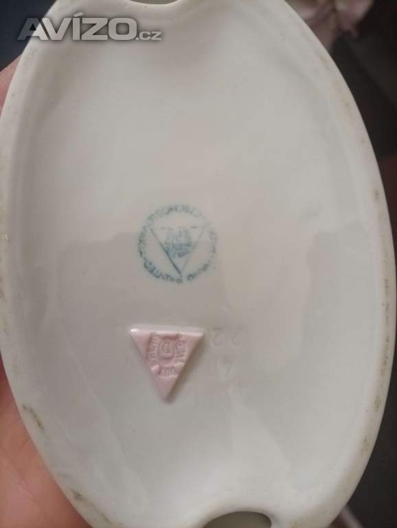 Foto inzerátu Porcelánový kůň Royal Dux
