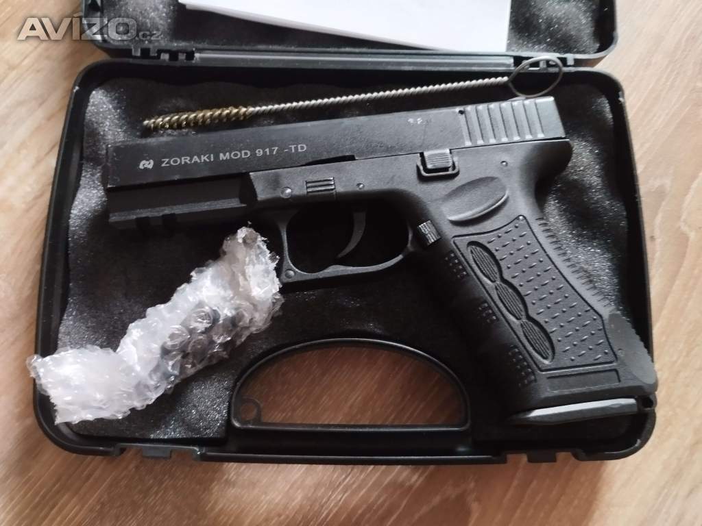 Foto inzerátu Flobert revolver GLOCK 17 cal. 6mm