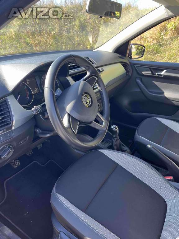 Foto inzerátu ŠKODA FABIA HATCHBACK