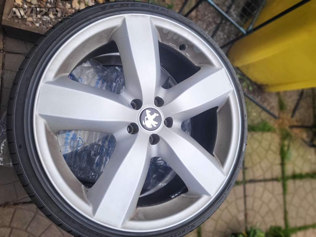 Foto inzerátu Prodám Alu kola DEZENT 20 5x108 s letními pneu 245/30 R20 