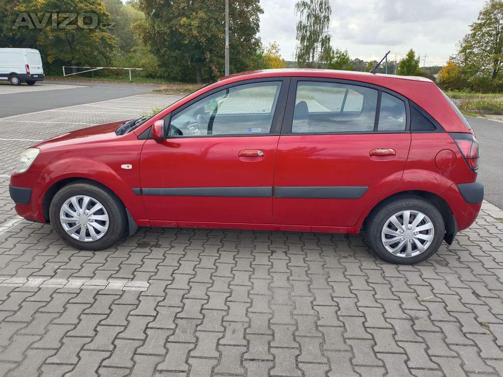 Foto inzerátu Kia Rio 1.4/71 kW, najeto pouze 112 tkm, nová STK 