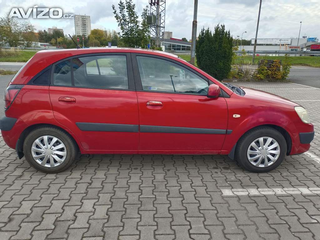 Foto inzerátu Kia Rio 1.4/71 kW, najeto pouze 112 tkm, nová STK 
