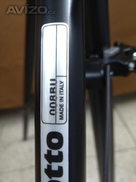 Foto inzerátu 309 - nový stativ Manfrotto 008 BU