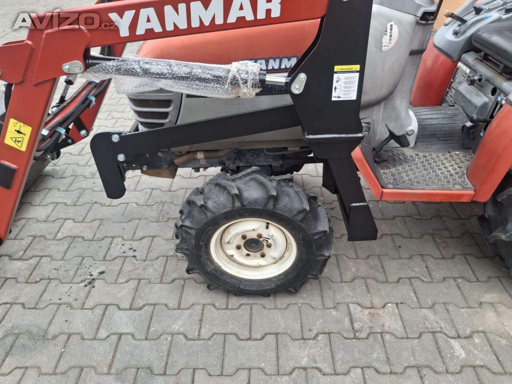 Foto inzerátu Malotraktor Yanmar AF17 s nakladačem 17 HP, 4x4