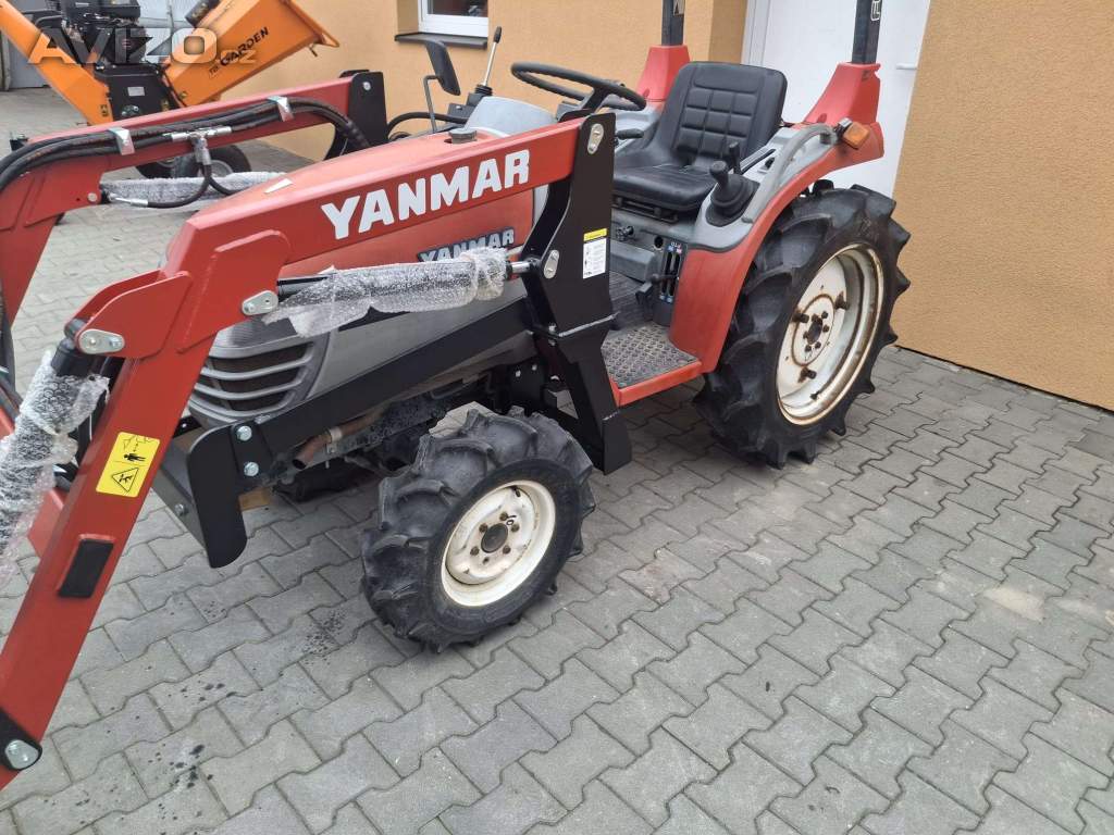 Foto inzerátu Malotraktor Yanmar AF17 s nakladačem 17 HP, 4x4
